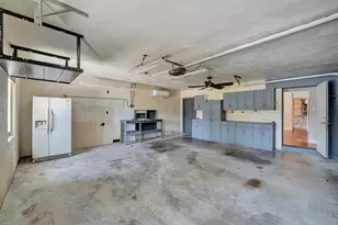 1745 NE 36th St, Oakland Park, FL 33334 - Photo 30