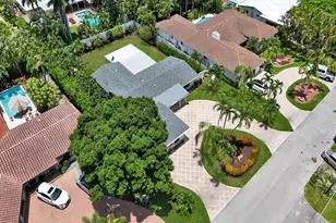 1745 NE 36th St, Oakland Park, FL 33334 - Photo 4