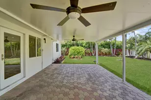 1745 NE 36th St, Oakland Park, FL 33334 - Photo 10
