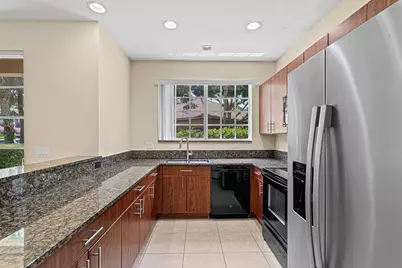 6272 S Military Trail #203, Lake Worth, FL 33463 - Photo 12