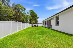 179 SW De Gouvea Terrace, Port Saint Lucie, FL 34984 - Photo 44