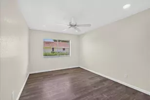 10100 NW 71st Pl, Tamarac, FL 33321 - Photo 18