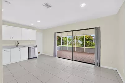 10100 NW 71st Place, Tamarac, FL 33321 - Photo 10