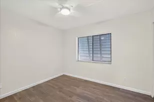 10100 NW 71st Pl, Tamarac, FL 33321 - Photo 20