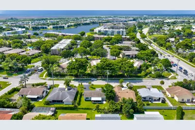 10100 NW 71st Place, Tamarac, FL 33321 - Photo 34