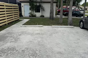 1255 Periwinkle Pl, Wellington, FL 33414 - Photo 16