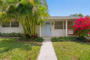 233 Maryland Dr, Lake Worth Beach, FL 33460 - Photo 2