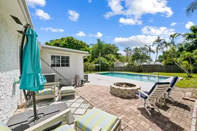 12104 Hillman Drive, Palm Beach Gardens, FL 33410 - Photo 4