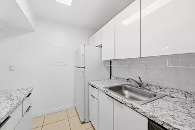 505 S Pine Island Road #B310, Plantation, FL 33324 - Photo 18