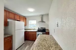 2844 Crosley Dr E, West Palm Beach, FL 33415 - Photo 4