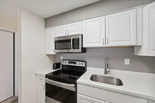 1450 NE 170th St, North Miami Beach, FL 33162 - Photo 8