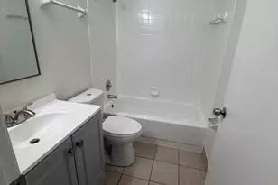 3445 NW 44th St, Oakland Park, FL 33309 - Photo 6