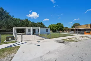 2405 NW 159th Rd, Miami Gardens, FL 33054 - Photo 2