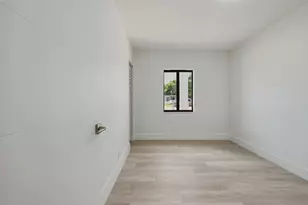 2405 NW 159th Rd, Miami Gardens, FL 33054 - Photo 12