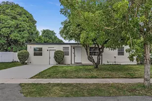 5232 NE 19th Ave, Pompano Beach, FL 33064 - Photo 2