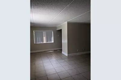 401 Meadows Circle, Boynton Beach, FL 33436 - Photo 2