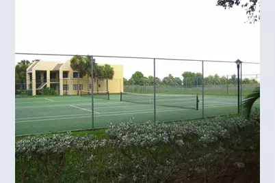 401 Meadows Circle, Boynton Beach, FL 33436 - Photo 8