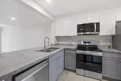 642 NE 195th Street, Miami, FL 33179 - Photo 4