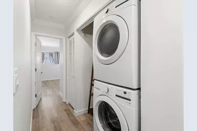 642 NE 195th Street, Miami, FL 33179 - Photo 20