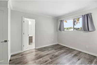 642 NE 195th Street, Miami, FL 33179 - Photo 22