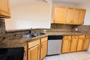 3409 NW 44th St, Oakland Park, FL 33309 - Photo 4