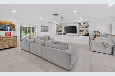15 Holly Drive, Boynton Beach, FL 33436 - Photo 8