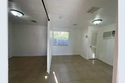 613 54th Street, West Palm Beach, FL 33407 - Photo 4
