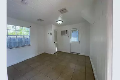 613 54th Street, West Palm Beach, FL 33407 - Photo 2