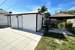 613 54th St, West Palm Beach, FL 33407 - Photo 4