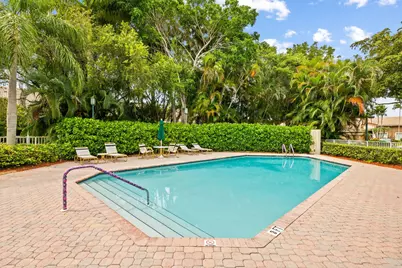 10156 Lombardy Drive, Tamarac, FL 33321 - Photo 20
