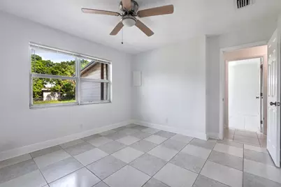 925 S Pine Street, Lake Worth, FL 33460 - Photo 10