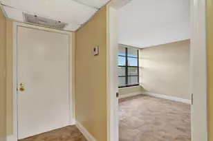 3 Royal Palm Way, Boca Raton, FL 33432 - Photo 8
