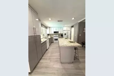 9340 NW 21st Manor, Sunrise, FL 33322 - Photo 4