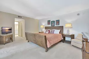 5380 N Ocean Dr, Riviera Beach, FL 33404 - Photo 16