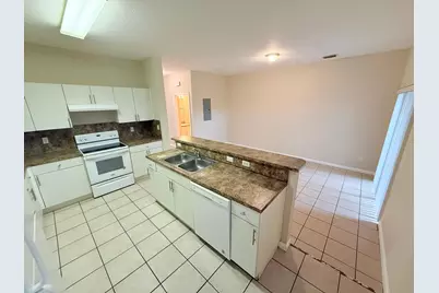 905 N Santa Catalina Circle #905, North Lauderdale, FL 33068 - Photo 10