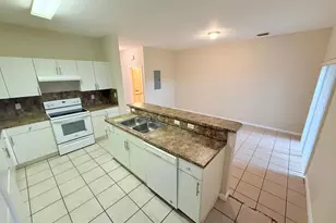 905 N Santa Catalina Cir, North Lauderdale, FL 33068 - Photo 10