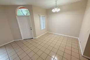 905 N Santa Catalina Cir, North Lauderdale, FL 33068 - Photo 4