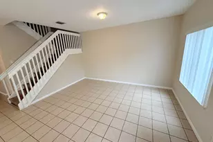 905 N Santa Catalina Cir, North Lauderdale, FL 33068 - Photo 1
