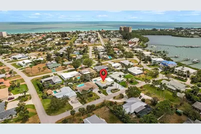 608 Malabar Avenue, Fort Pierce, FL 34949 - Photo 2