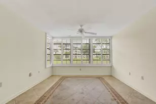 3636 Whitehall Dr, West Palm Beach, FL 33401 - Photo 10