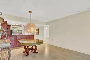 3636 Whitehall Dr, West Palm Beach, FL 33401 - Photo 8