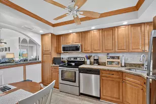 3186 Via Poinciana, Lake Worth, FL 33467 - Photo 18