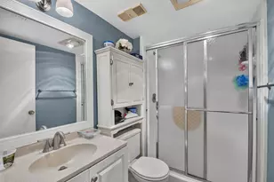 3186 Via Poinciana, Lake Worth, FL 33467 - Photo 32