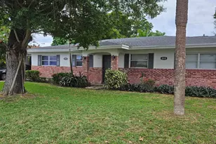 2010 NE 33rd St, Lighthouse Point, FL 33064 - Photo 2