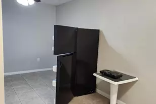 8851 NW 15th Ct, Pembroke Pines, FL 33024 - Photo 6