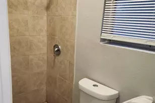 8851 NW 15th Ct, Pembroke Pines, FL 33024 - Photo 4