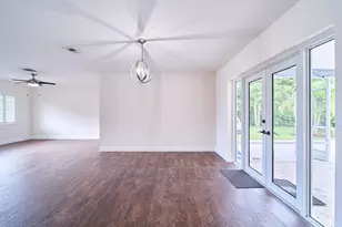 304 Circle W, Jupiter, FL 33458 - Photo 8