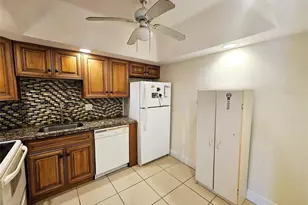4172 Inverrary Dr, Lauderhill, FL 33319 - Photo 8