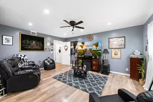 24 Colonial Club Dr, Boynton Beach, FL 33435 - Photo 18