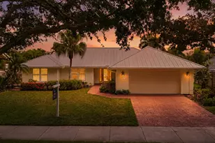 9746 SE Landing Pl, Tequesta, FL 33469 - Photo 10